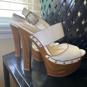Jessica Simpson Summer Platform
